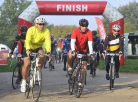 Ipswich Cycle Swarm finish In Christchurch Park